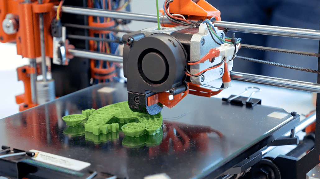 Hvad angår folk bakke medlem Why is it Called Additive Manufacturing - 3D Printer Cleaning