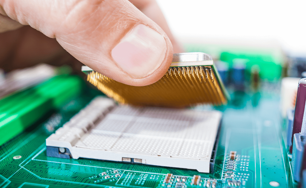 The Importance of Residue Free Solvents for Electronics