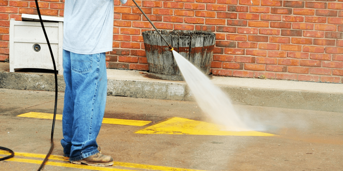 Sodium Hypochlorite Pressure Washing 